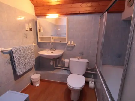 Appartement 8 pers, 4 pièces, 50m des pistes, parking, balcon, proche commerces - Photo 9