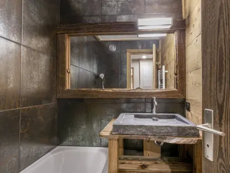 Appartement central Val d'Isère, ski aux pieds, 2 chambres, Wifi - Photo 5