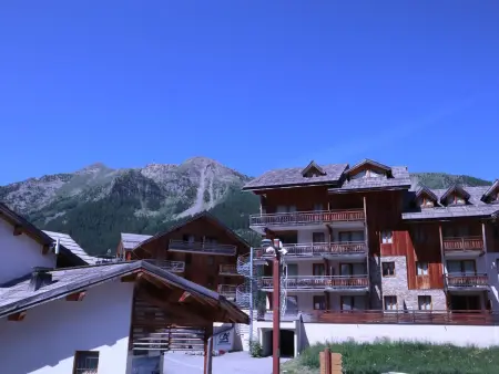 Appartement skis aux pieds avec piscine (6 pers) - Les Orres 1800 - Photo 10