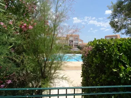 F2 Mezzanine avec Piscine, Parking et Climatisation à Palavas, Proche Plage et Centre-Ville - Photo 10