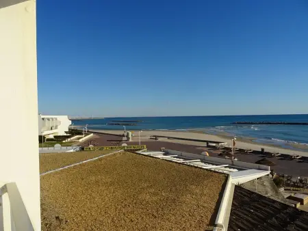 Magnifique T2 cabine 7 pers face mer avec parking et WIFI à Palavas - Photo 1