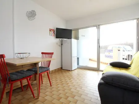 Spacieux T2 rénové proche étang de Thau, climatisé, terrasse, parking, WiFi à 800m des thermes - Photo 5