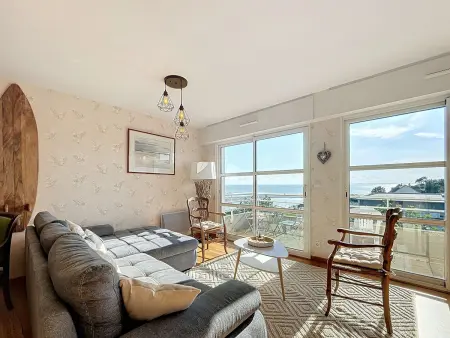 Appartement 2 chambres près de la plage avec balcon, ascenseur, garage et Wi-Fi gratuit - Photo 1