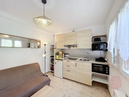 Charmant T2 avec terrasse Sud, parking, WiFi, animaux acceptés - proche thermes et centre Lamalou - Photo 4