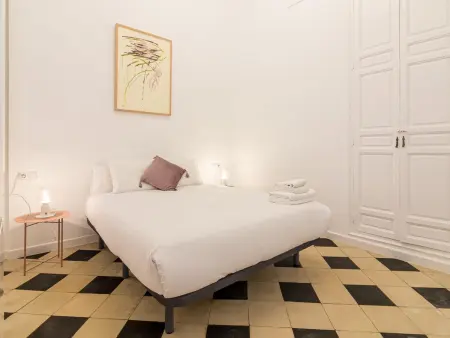 Grand appartement rénové, 4 chambres, parking, centre de Malaga - Photo 19
