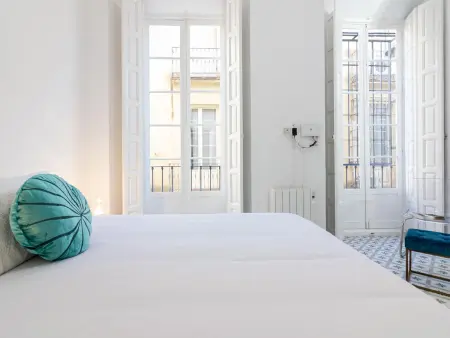 Grand appartement rénové, 4 chambres, parking, centre de Malaga - Photo 24