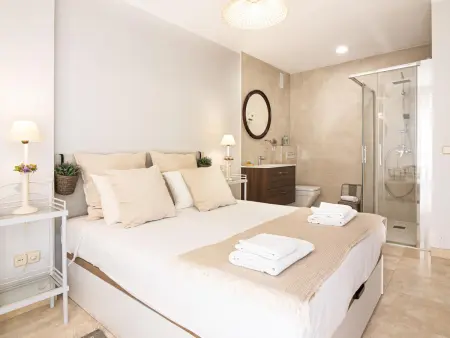 Appartement lumineux 2 chambres Malagueta, climatisation, proche centre - Photo 3