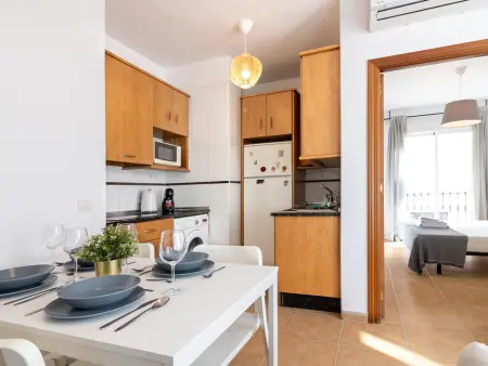 Appartement lumineux 1 chambre, tout neuf, climatisé et connecté, cœur de Málaga - Photo 5