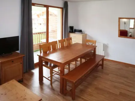 Les Orres 1800: Appart 3 pièces, Piscine, WiFi, Animaux admis - Photo 2