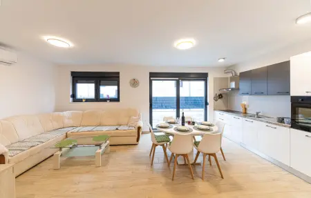 Appartement 5 personnes à Okrug Gornji - Photo 1
