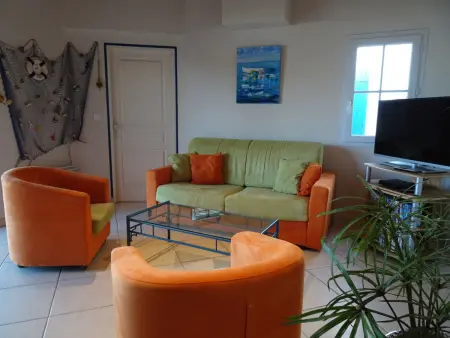 Maison familiale proche plage et port, avec terrasse équipée, Netflix, WiFi, ménage inclus - Photo 2