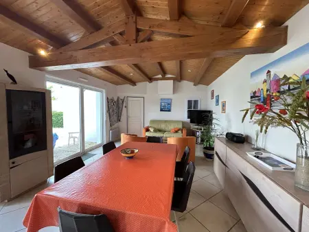 Maison familiale proche plage et port, avec terrasse équipée, Netflix, WiFi, ménage inclus - Photo 3