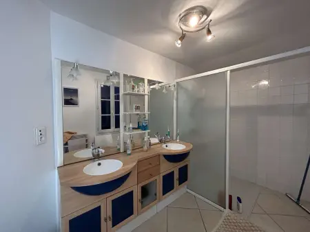 Maison familiale proche plage et port, avec terrasse équipée, Netflix, WiFi, ménage inclus - Photo 9