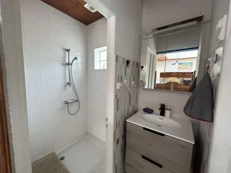 Maison familiale proche plage et port, avec terrasse équipée, Netflix, WiFi, ménage inclus - Photo 13