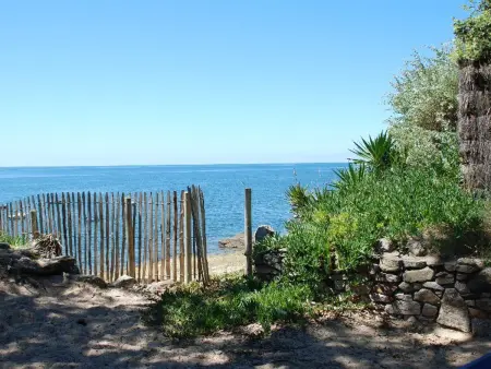 Maison familiale proche plage et port, avec terrasse équipée, Netflix, WiFi, ménage inclus - Photo 25