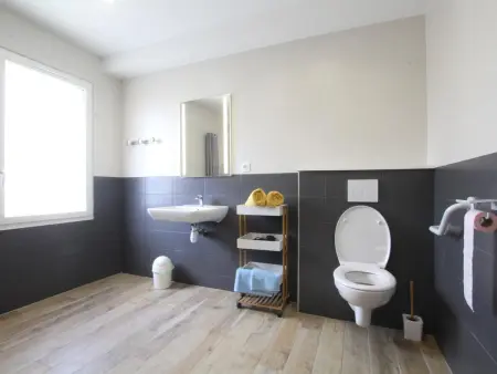 Maison spacieuse avec piscine chauffée et animaux acceptés - Photo 9
