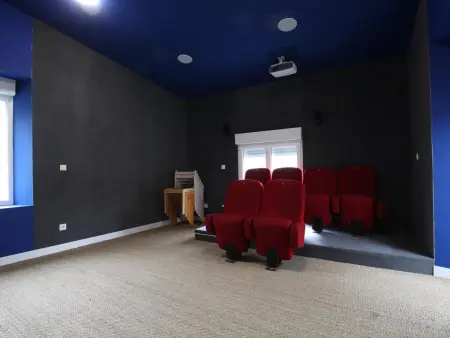 Maison spacieuse avec piscine chauffée et animaux acceptés - Photo 16