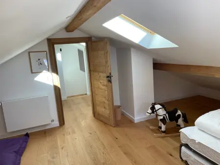 Duplex rénové 2020, 4 chambres, balcon, parking à La Clusaz - Photo 7
