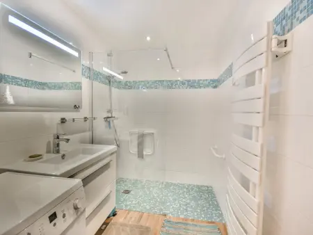 Appartement 1 Chambre pour 4 à 6 Pers, Proche Centre et Pistes, Parking Inclus - Photo 6