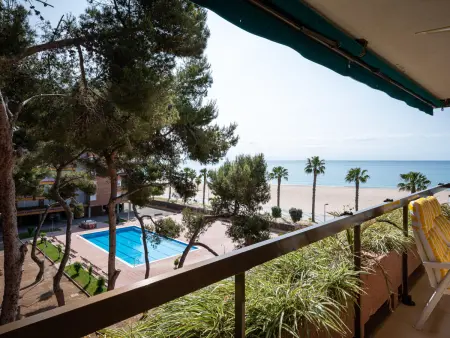 Appartement lumineux avec terrasse en bord de mer - Photo 1