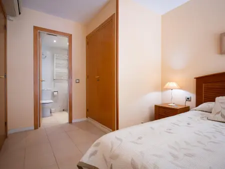 Appartement lumineux avec terrasse en bord de mer - Photo 12
