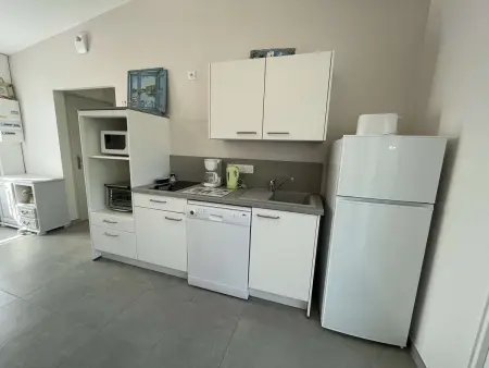 Petite maison neuve à 250m de la plage avec jardin clos, terrasse et parking - L'Épine - Photo 3
