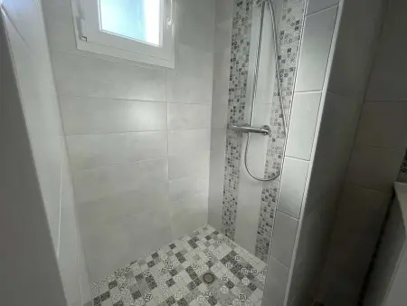 Petite maison neuve à 250m de la plage avec jardin clos, terrasse et parking - L'Épine - Photo 9