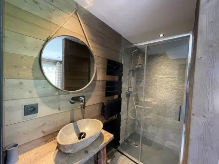 Appartement rénové, 6 pers, 2 ch + coin montagne, centre Crest-Voland, parking, skiroom, WIFI - Photo 8