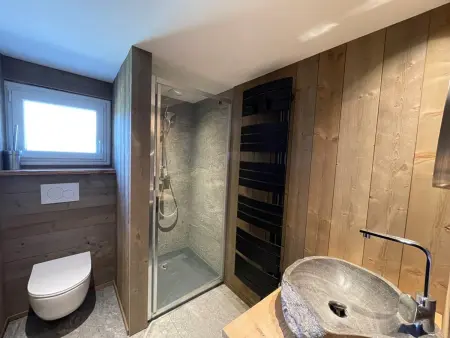 Appartement rénové, 6 pers, 2 ch + coin montagne, centre Crest-Voland, parking, skiroom, WIFI - Photo 11