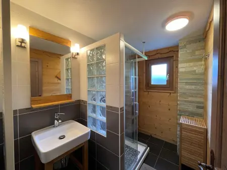 Appartement cosy 8 pers, 3 ch, proche pistes et centre, terrasse sud, parking, animaux acceptés - Photo 8