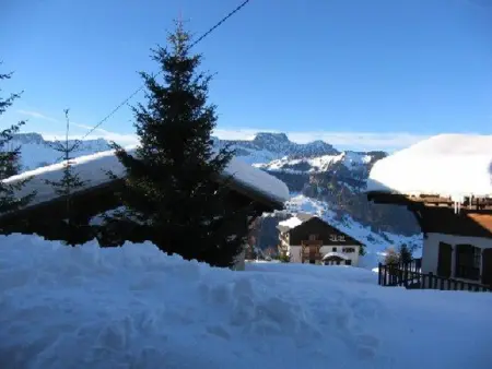 Studio cosy 4 pers. avec kitchenette équipée, parking, casier à skis, à 200m des pistes! - Photo 6