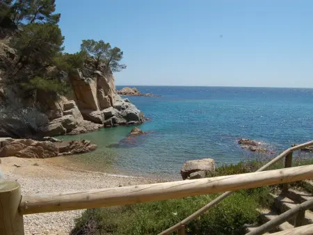 Appartement Front de Mer à Tossa de Mar avec Terrasse, Piscine et Accès Direct à 4 Plages Privées - Photo 14