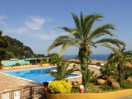 Appartement Front de Mer à Tossa de Mar avec Terrasse, Piscine et Accès Direct à 4 Plages Privées - Photo 20
