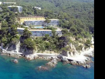 Appartement Front de Mer à Tossa de Mar avec Terrasse, Piscine et Accès Direct à 4 Plages Privées - Photo 21