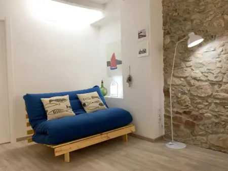 Loft moderne rénové, 4 pers, clim, Wi-Fi, centre historique, près plage - Tossa de Mar - Photo 4
