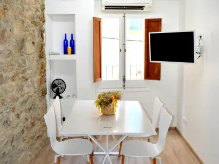 Loft moderne rénové, 4 pers, clim, Wi-Fi, centre historique, près plage - Tossa de Mar - Photo 13