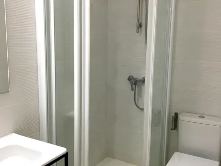 Loft moderne rénové, 4 pers, clim, Wi-Fi, centre historique, près plage - Tossa de Mar - Photo 19