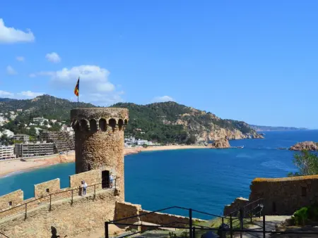 Loft moderne rénové, 4 pers, clim, Wi-Fi, centre historique, près plage - Tossa de Mar - Photo 23
