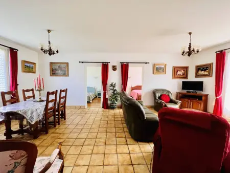 Maison T3 à Cambo, Animaux Admis, Parking, Internet - Photo 2