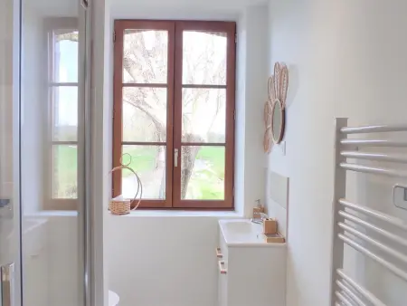 Charmant appartement avec vue rivière, WiFi et parking - Photo 19