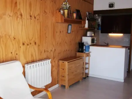 Maxi-studio 6 pers avec balcon sud, proche commerces et sports, accès pistes navette gratuite - Photo 1