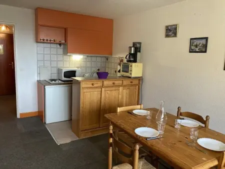 Studio lumineux 4 pers, pieds des pistes, balcon sud, proche sports et commerces - Photo 3