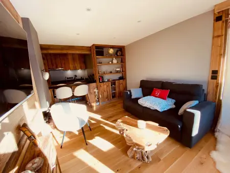 Appartement rénové 3* au coeur de La Clusaz avec balcon et parking - Photo 3