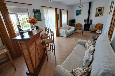 Casa Brenda & Donald, Maison de vacances au centre de Villanueva de la Concepción - Photo 1