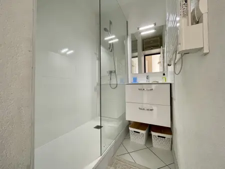 Appartement pour 4 en bord de mer à Sète avec parking privatif - Photo 3
