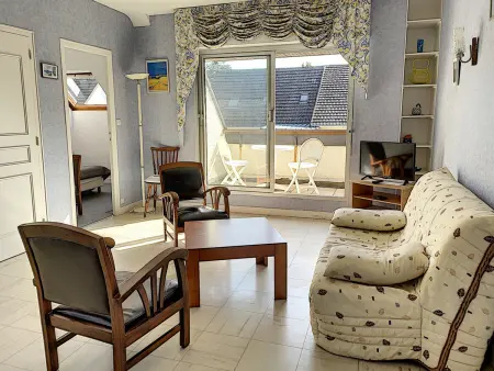 Appartement avec Balcon à 500m de la Plage et Proche Commerces à Jullouville - Photo 4