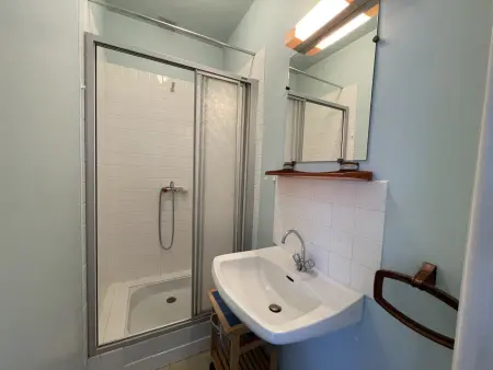 Appartement avec Balcon à 500m de la Plage et Proche Commerces à Jullouville - Photo 12