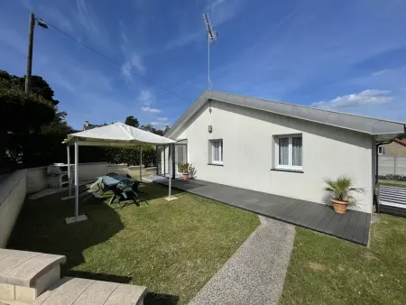 Maison paisible proche de la plage avec jardin et équipements complets - Photo 11