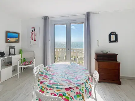 Appartement avec balcon, jardin, et accès plage - Photo 6