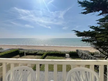 Appartement avec balcon, jardin, et accès plage - Photo 18